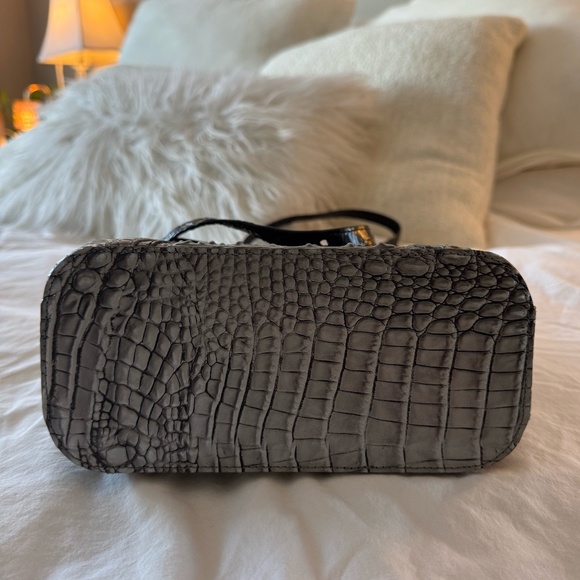 HTF BRAHMIN Margo Steel Fontaine Crossbody - Picture 5 of 8